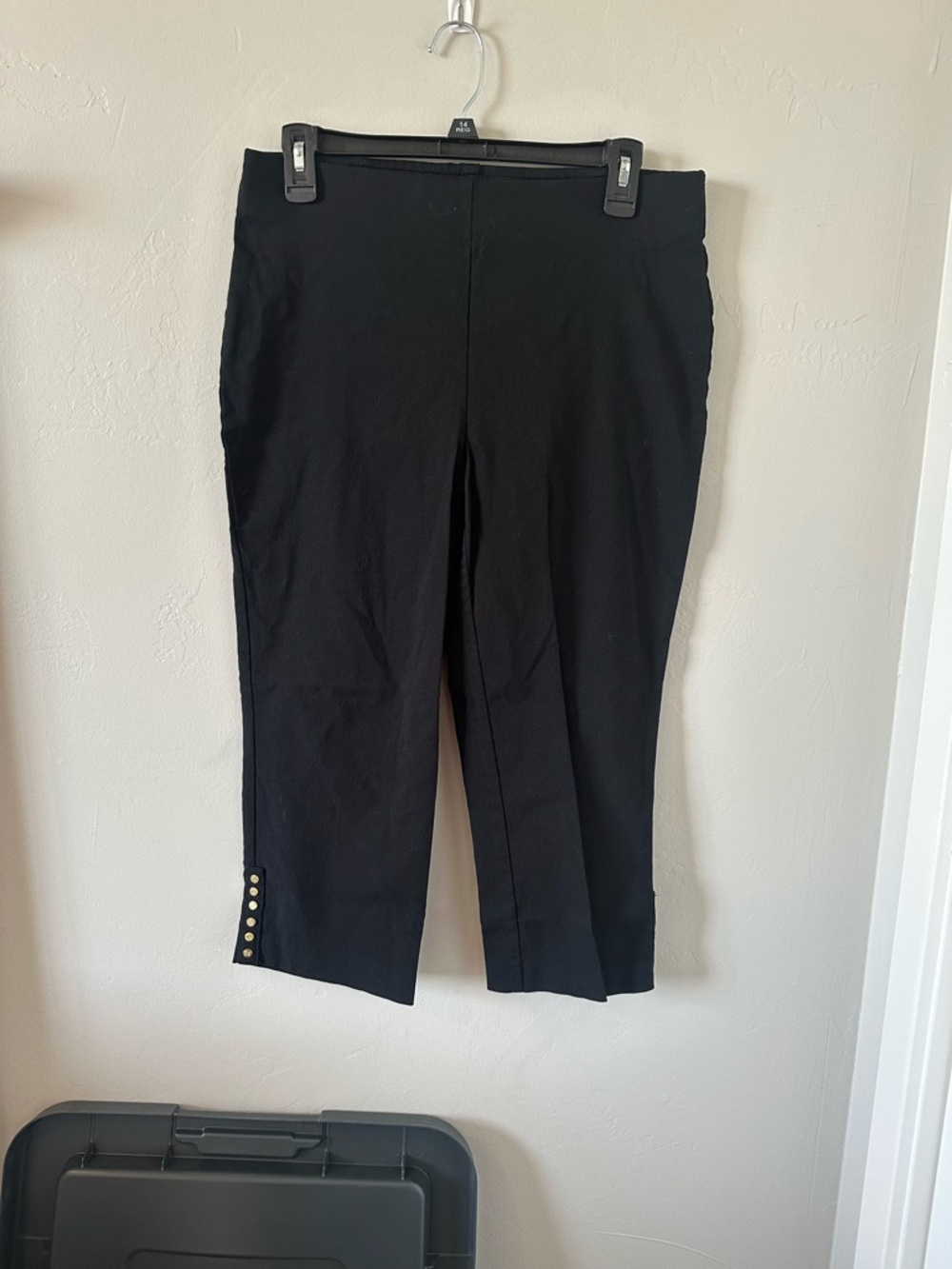 Liz Claiborne Black Cropped Ponte Pants with Hem Button Detail